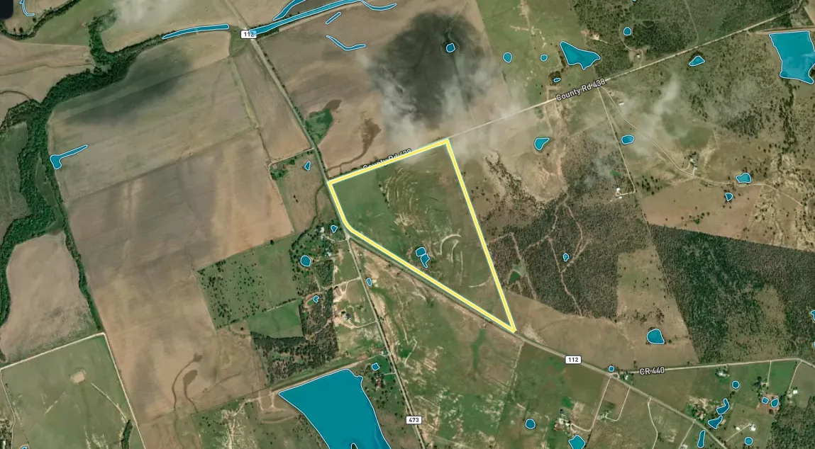 Ponds shown on a Texas land parcel map